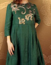 Green and bronze (dress, flax, embroidery)